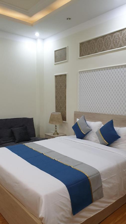 Chez Lotus Vn Hotel Ho Chi Minh City Exterior photo